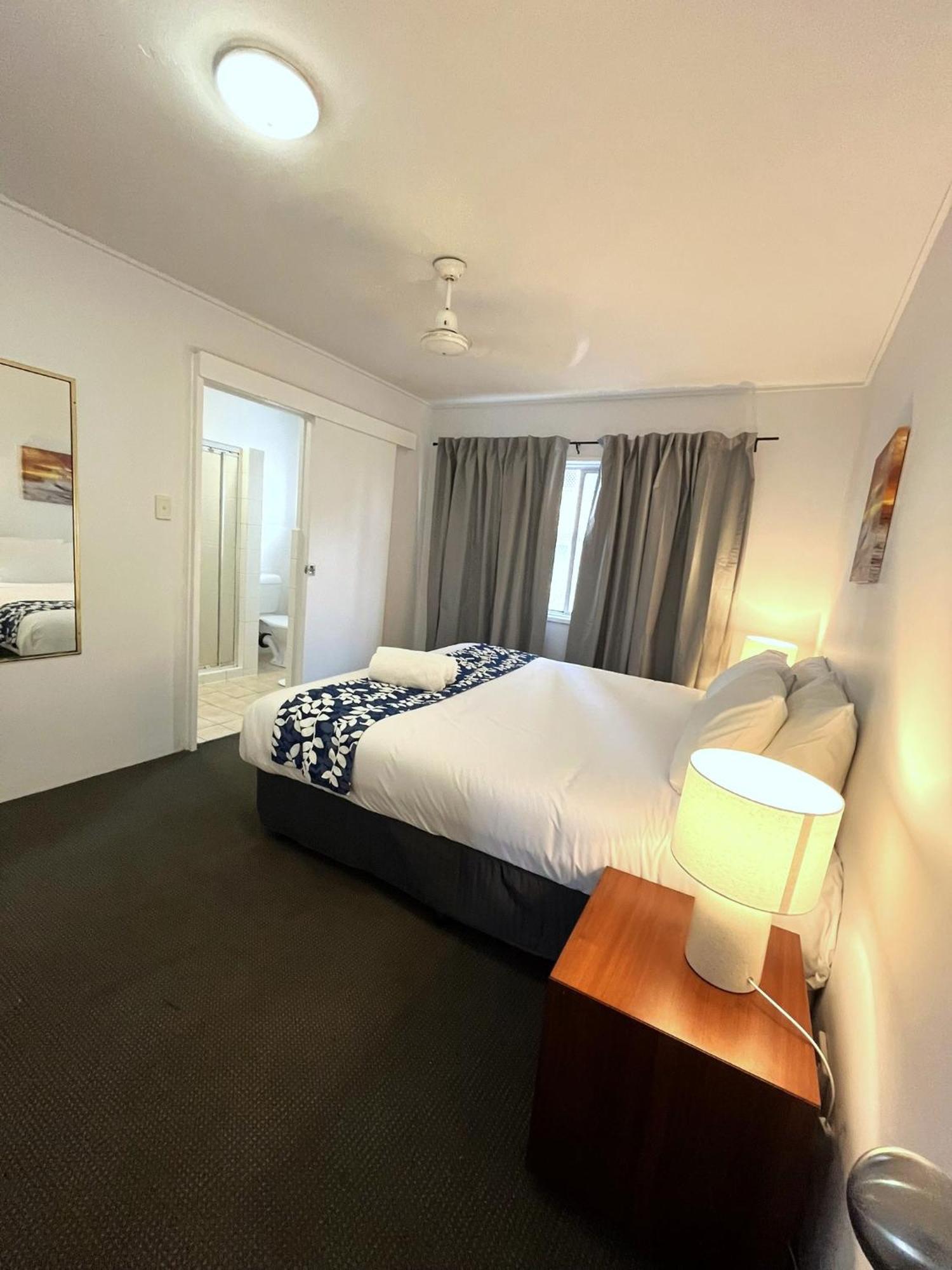 Browns Broadbeach Gold Coast Exterior photo