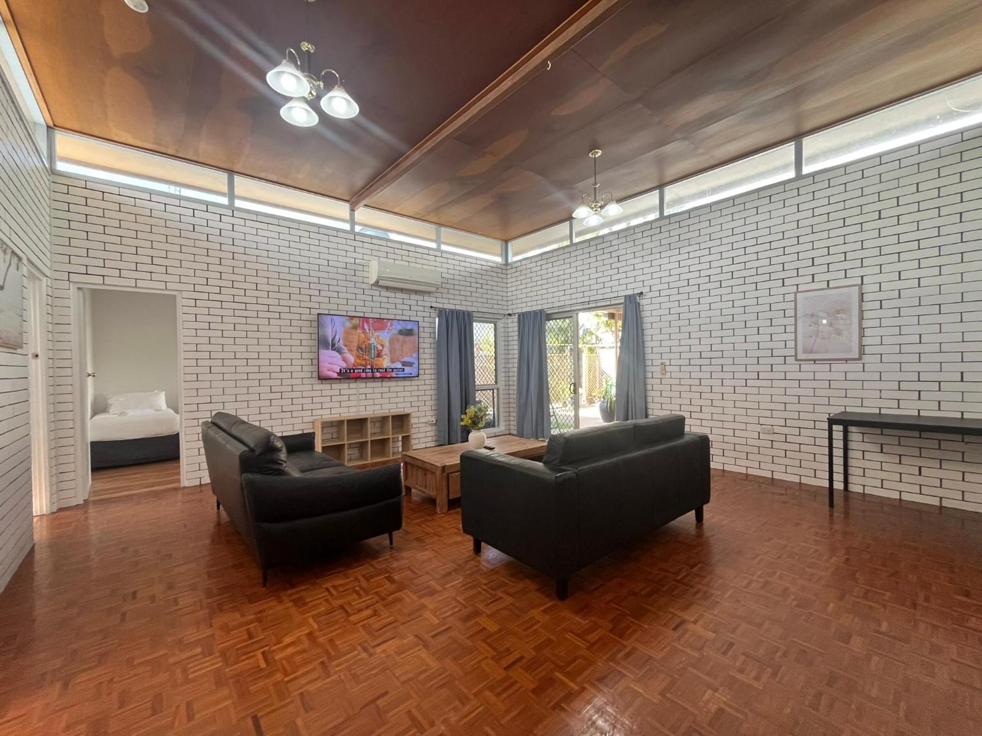 Browns Broadbeach Gold Coast Exterior photo