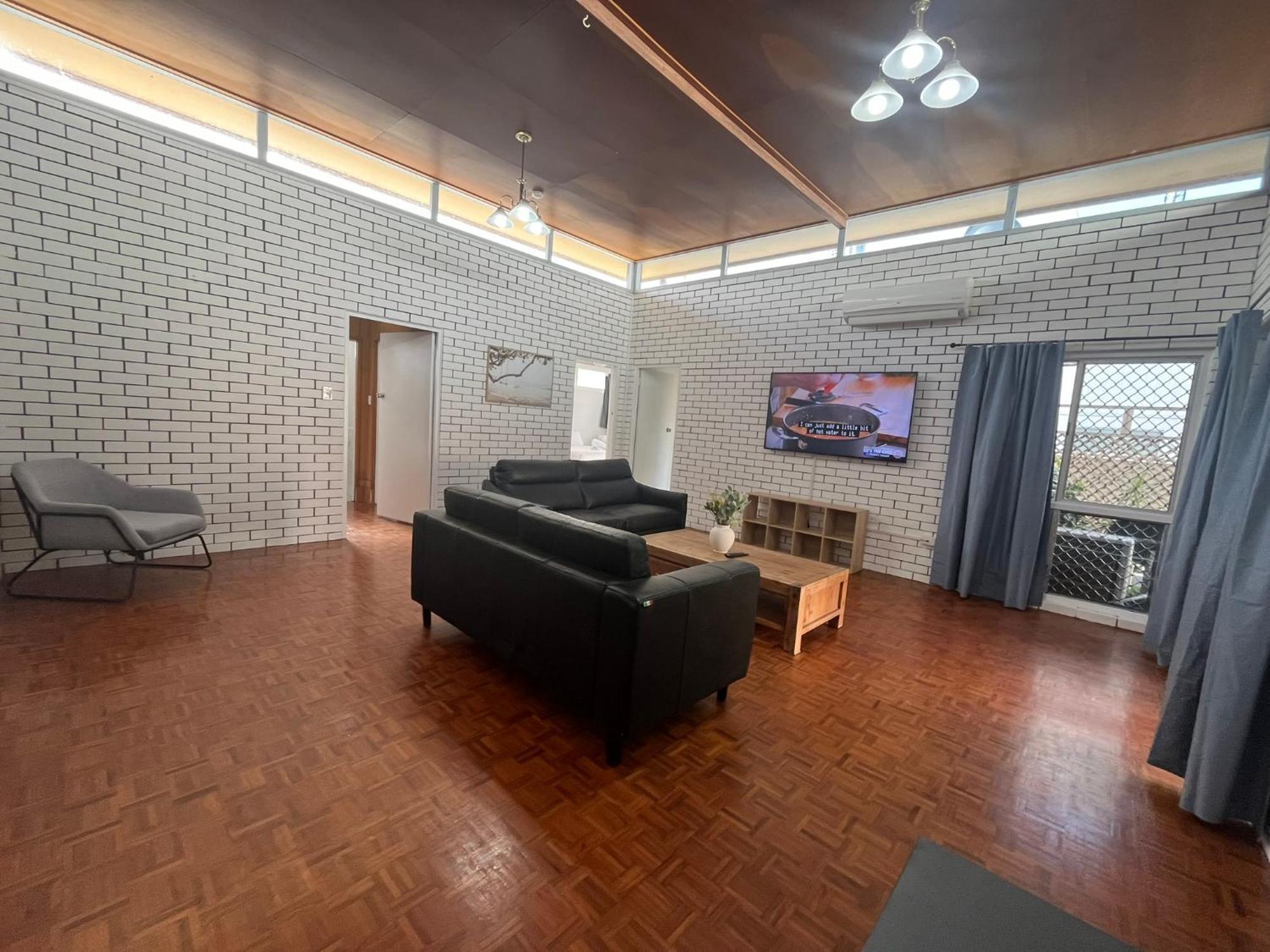 Browns Broadbeach Gold Coast Exterior photo
