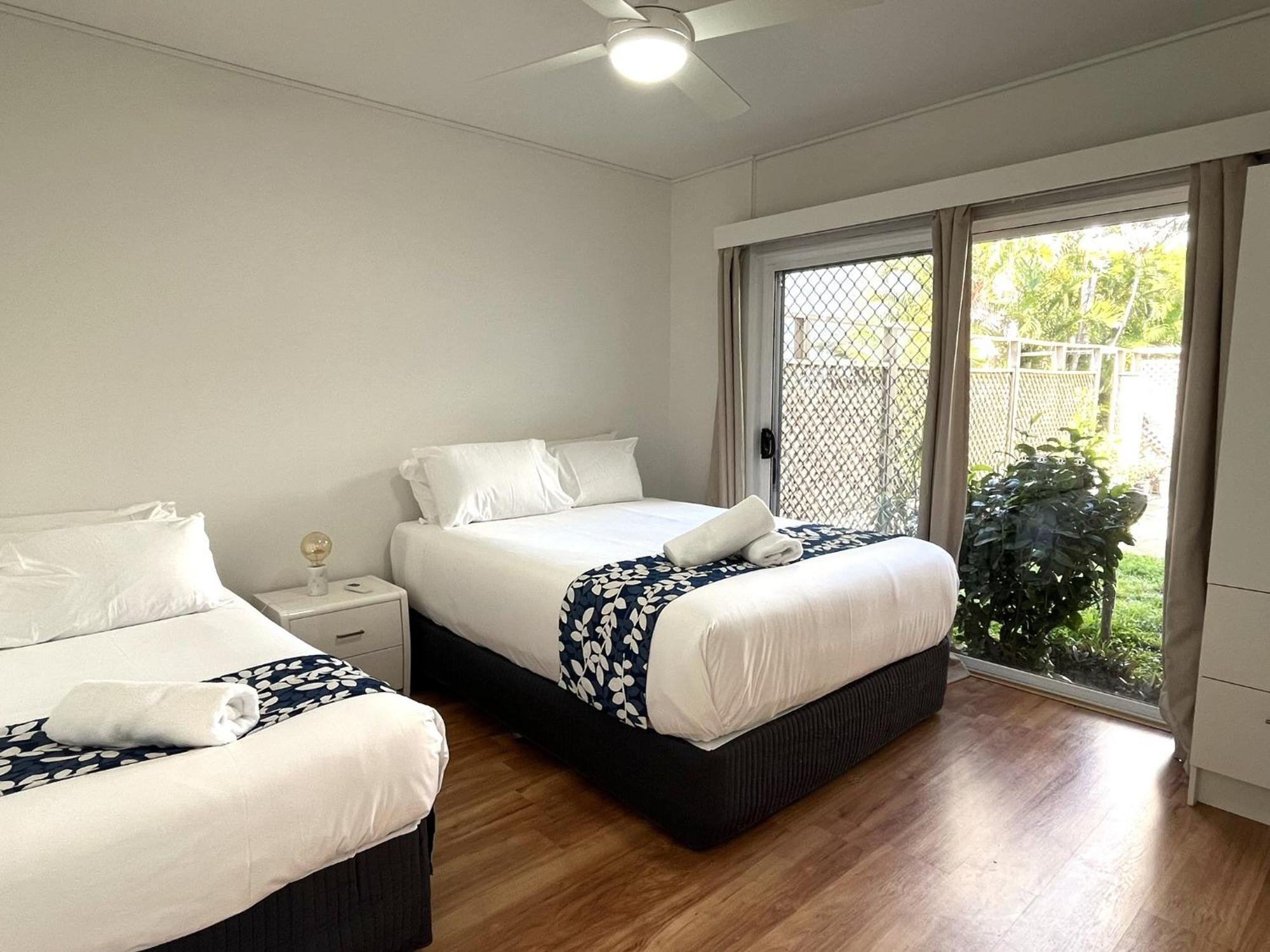 Browns Broadbeach Gold Coast Exterior photo