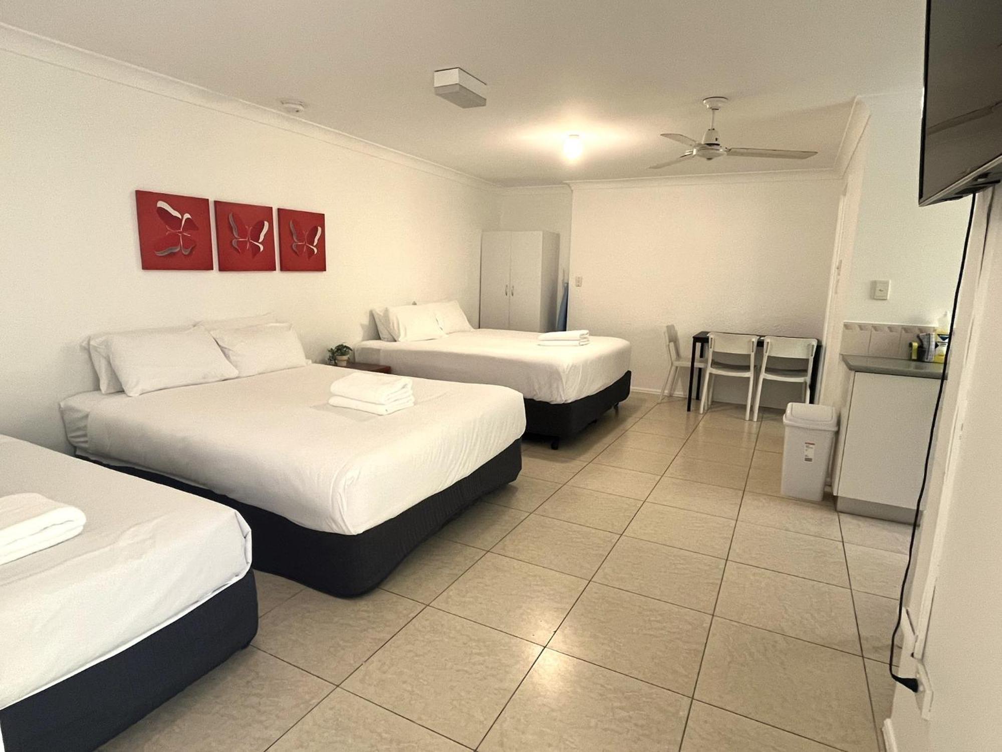 Browns Broadbeach Gold Coast Exterior photo